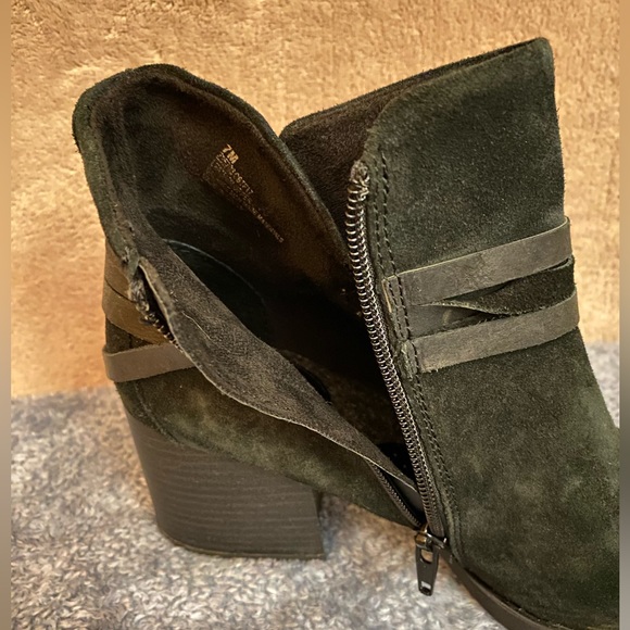 NWOT B.O.C. Leather zip ankle booties low heel - Picture 2 of 8